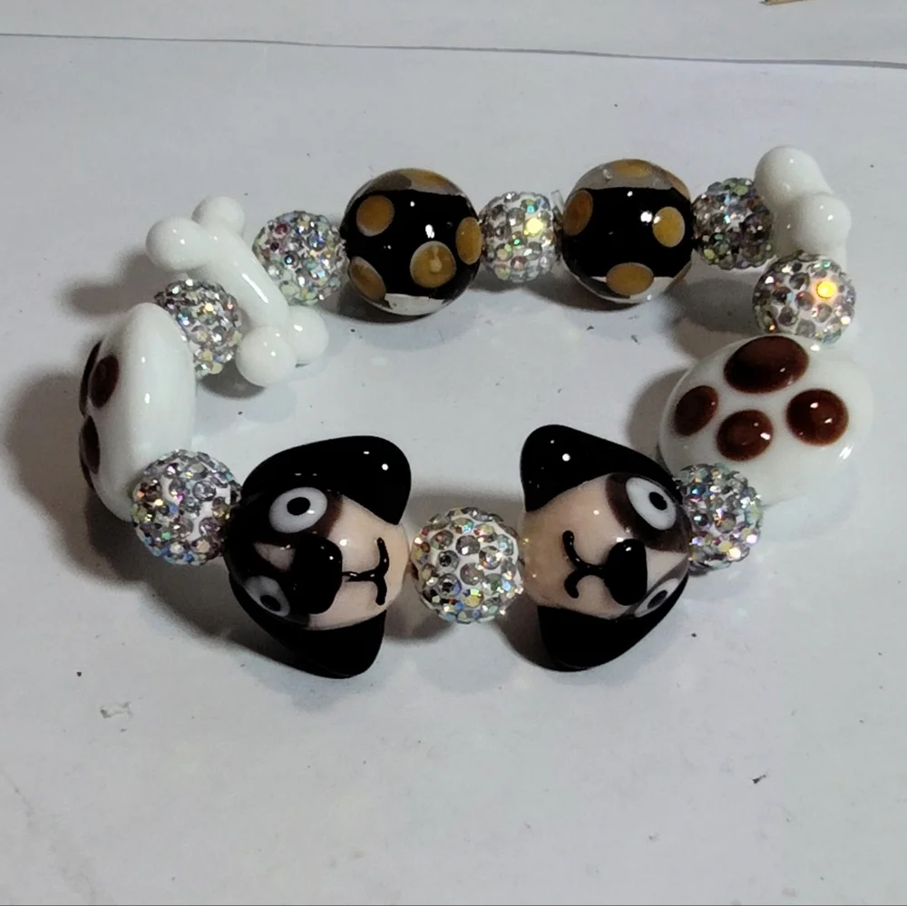 Dog Lover Puppy Themed Stretch Beaded Bracelet. NWOT